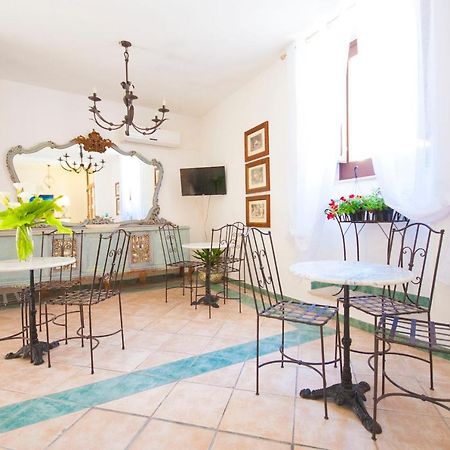 Albergo La Fontanella Noto Bagian luar foto