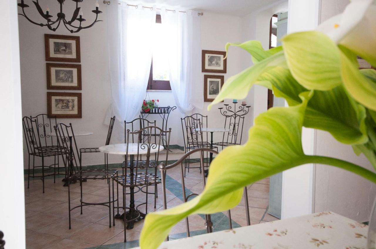 Albergo La Fontanella Noto Bagian luar foto