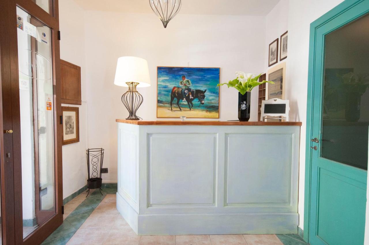 Albergo La Fontanella Noto Bagian luar foto