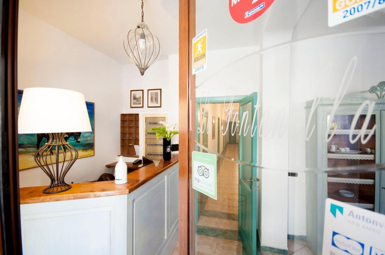Albergo La Fontanella Noto Bagian luar foto