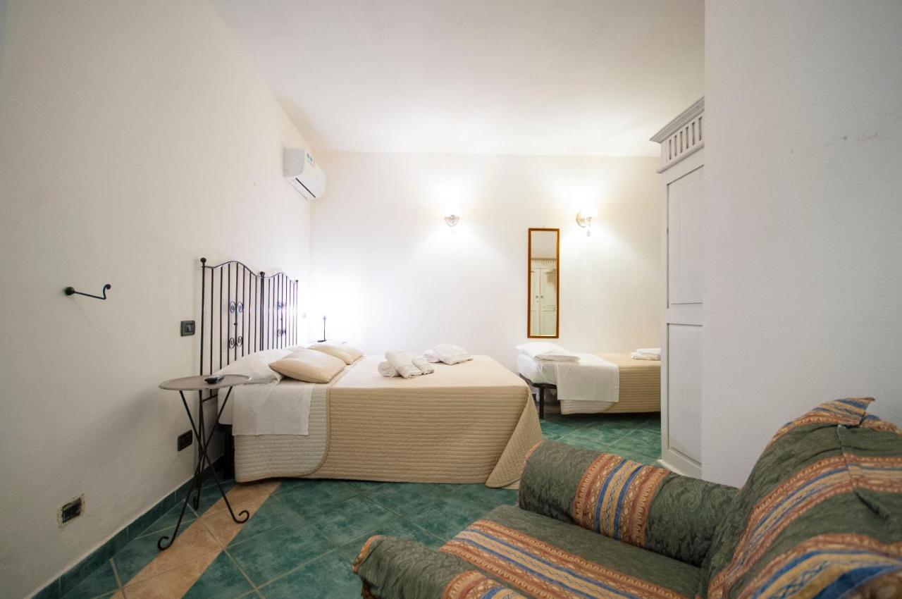 Albergo La Fontanella Noto Bagian luar foto